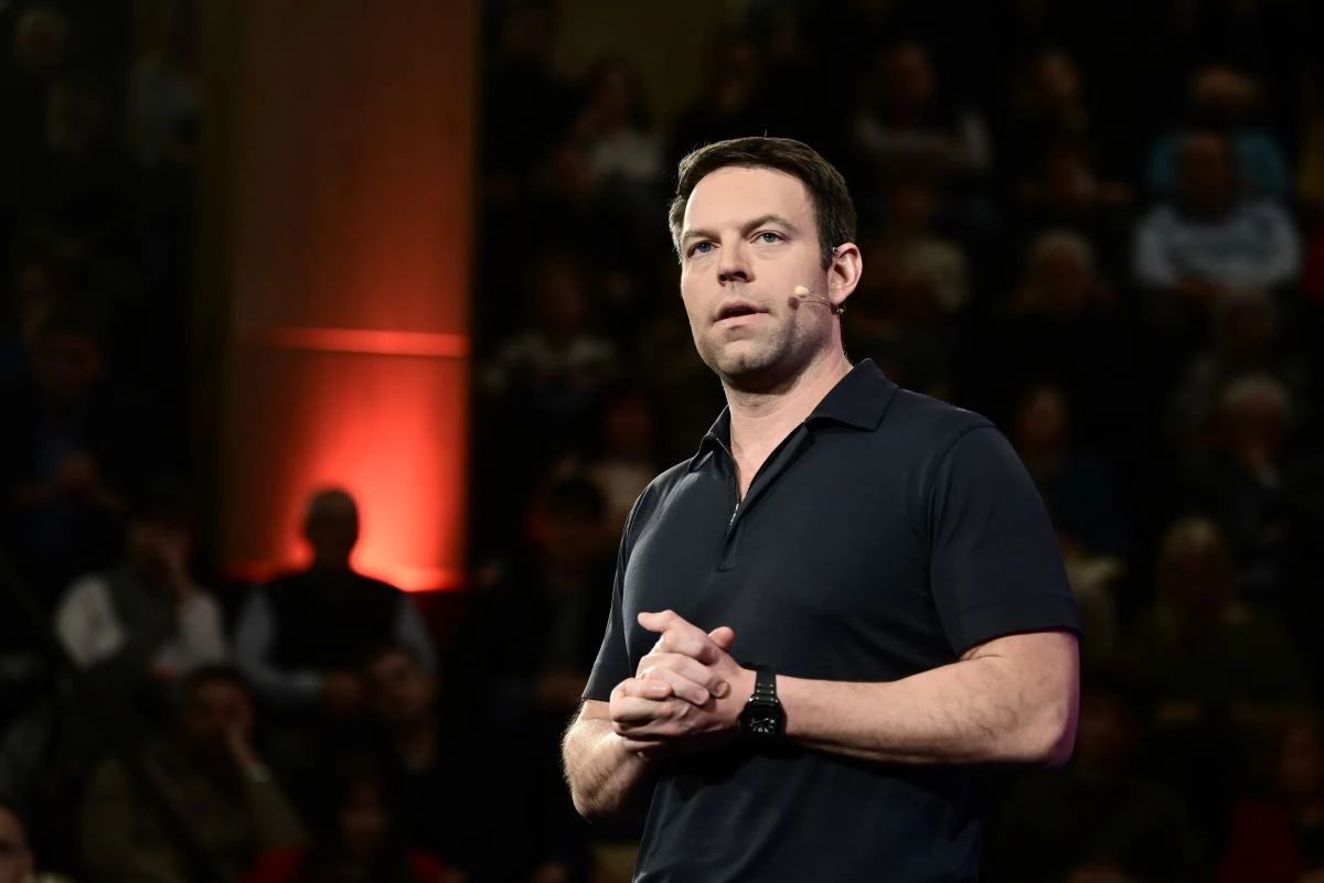 Ο Στέφανος Κασσελάκης για τα ομοφοβικά σχόλια του Δημήτρη Κυριαζίδη