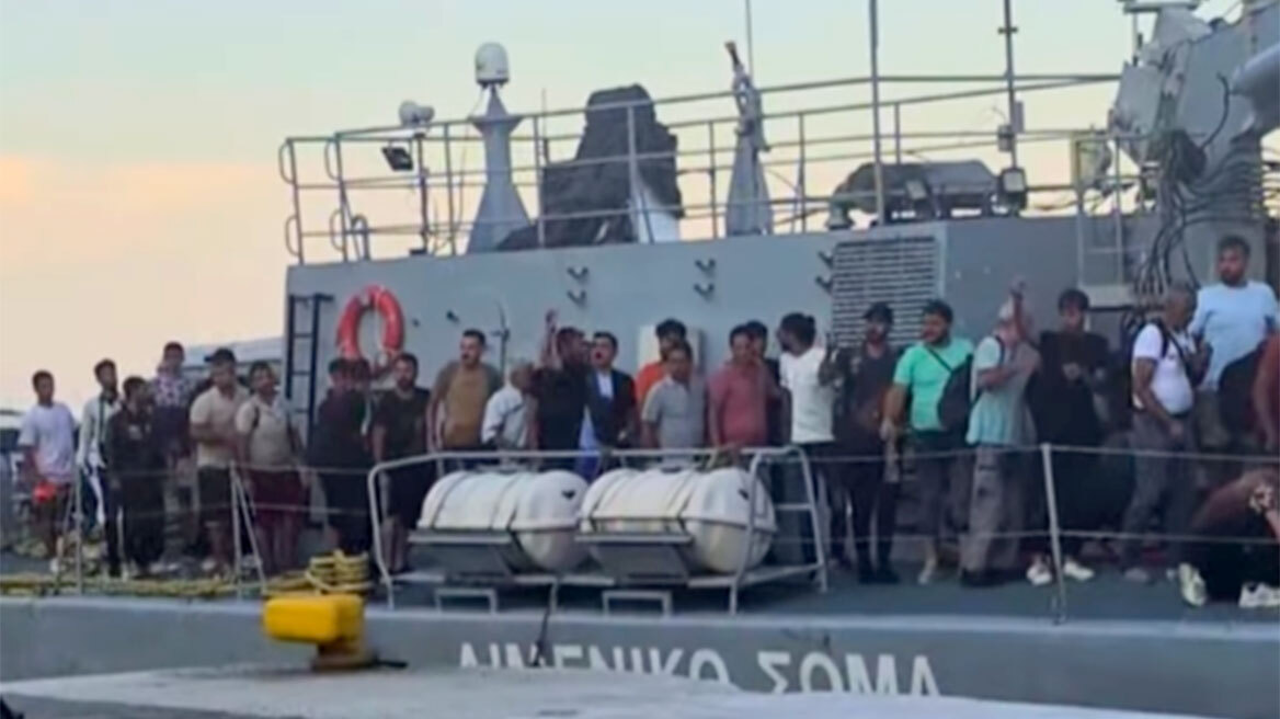 Η  απάντηση της δημάρχου Τήλου σε γυναίκα που ζητούσε να πετάξουν τους πρόσφυγες στη θάλασσα