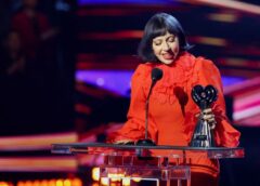 H Lady Gaga πήρε ένα ακόμα βραβείο και ευχαρίστησε τη ΛΟΑΤΚΙ+ κοινότητα