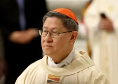 Οι στοιχηματικές εταιρείες λένε ότι ο Λουίς Αντόνιο Τάγκλε είναι πλέον φαβορί για την παπική θέση – ποιες είναι οι απόψεις του για την ΛΟΑΤΚΙ+ κοινότητα;