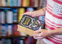 Η απαγόρευση του ΛΟΑΤΚΙ+ περιεχομένου στην Ουγγαρία παραβιάζει τα ανθρώπινα δικαιώματα, λέει δικηγόρος της ΕΕ