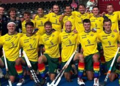 Αυστραλοί αστέρες του χόκεϊ φορούν κάλτσες με ουράνιο τόξο για να υποστηρίξουν γκει  συμπαίκτη τους